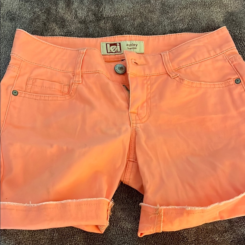 LEI Pink Jean Shorts with Frayed Hem